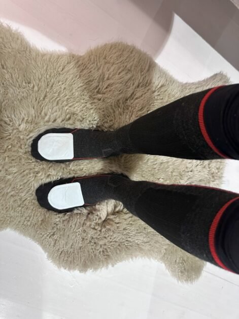Leg heating pads for a winter adventure holiday